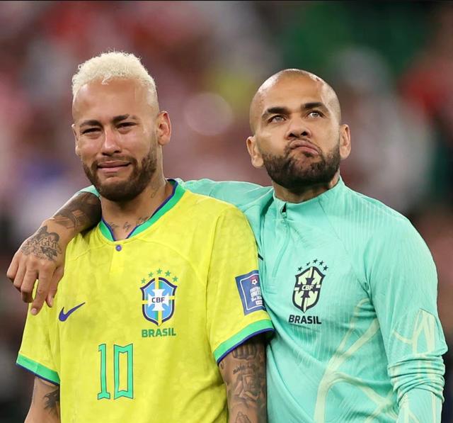 九游娱乐官方-曼联内部会议纪要流出——冲刺阶段遗憾出局，国王杯使命明确，更衣室氛围转暖的简单介绍