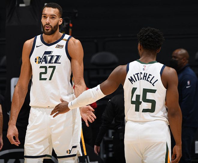 包含风云突变犹他爵士关键时刻手感冰凉,欧冠版图或变,悬念犹存,细节决定成败的词条 包含风云突变犹他爵士关键时刻手感冰凉,欧冠版图或变,悬念犹存,细节决定成败的词条