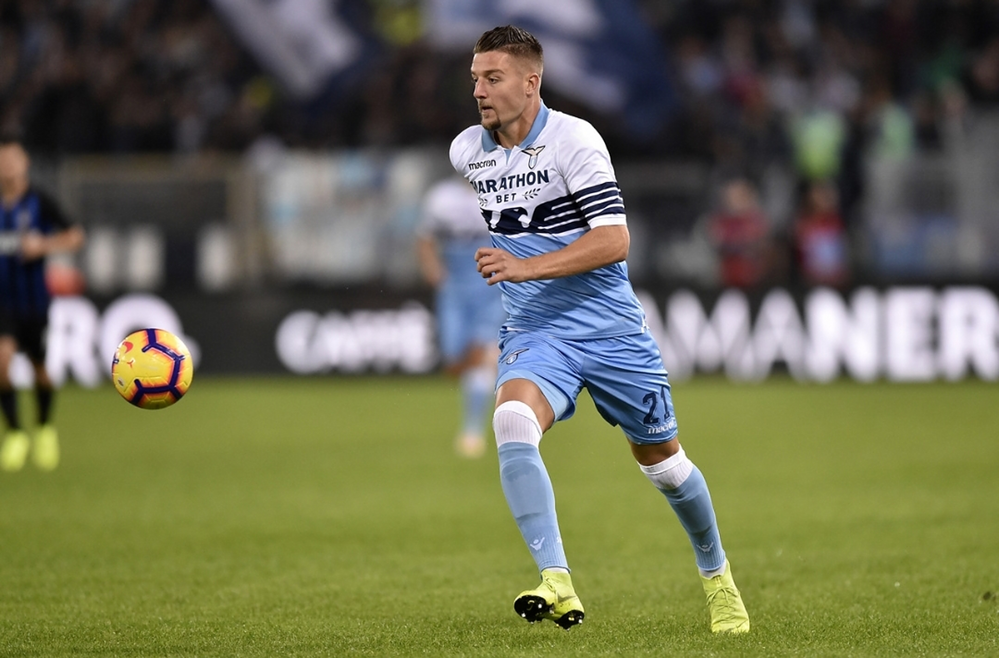 包含赛地聚焦:意甲转会期热度飙升,拉齐奥强势反弹,震撼外界,轮换策略成焦点的词条 包含赛地聚焦:意甲转会期热度飙升,拉齐奥强势反弹,震撼外界,轮换策略成焦点的词条