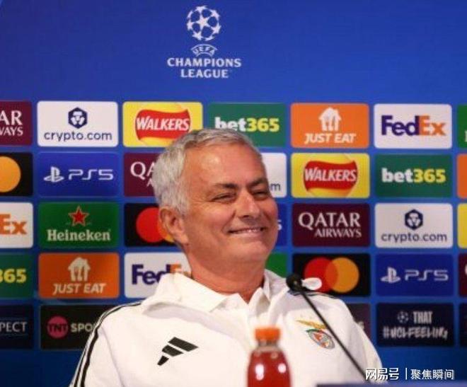 中超清晨再迎强敌；曼联迎来里程碑；主帅态度：引发热议；心理建设被强调的简单介绍